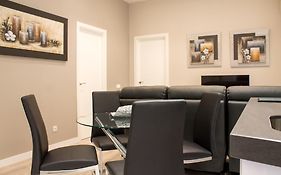 Noviciado Apartment